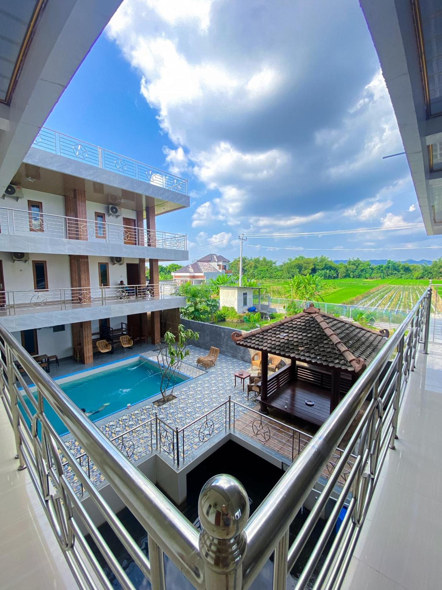 Hotel Wijaya Family 2 Kalasan Buitenkant foto